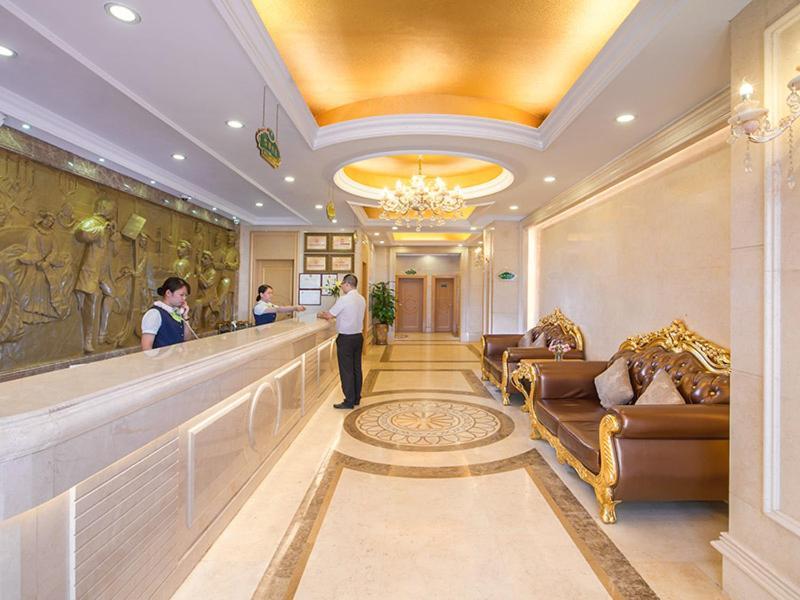 เวียนนา 3 เบสต์ คอนเวนชั่น เอ็กซิบิชั่น เซ็นเตอร์ ฉือกัง Hotel กวางโจว ภายนอก รูปภาพ
