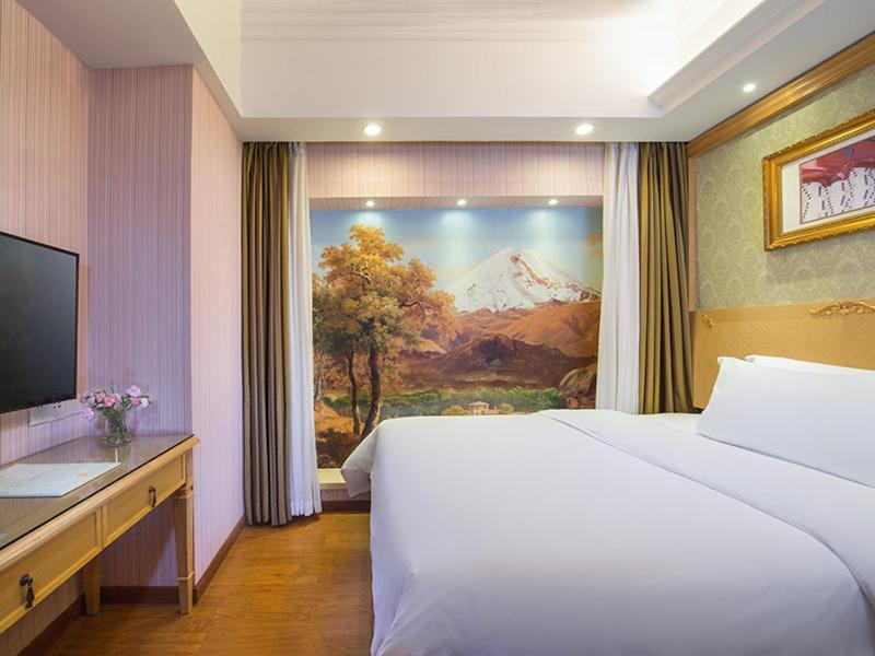 เวียนนา 3 เบสต์ คอนเวนชั่น เอ็กซิบิชั่น เซ็นเตอร์ ฉือกัง Hotel กวางโจว ภายนอก รูปภาพ